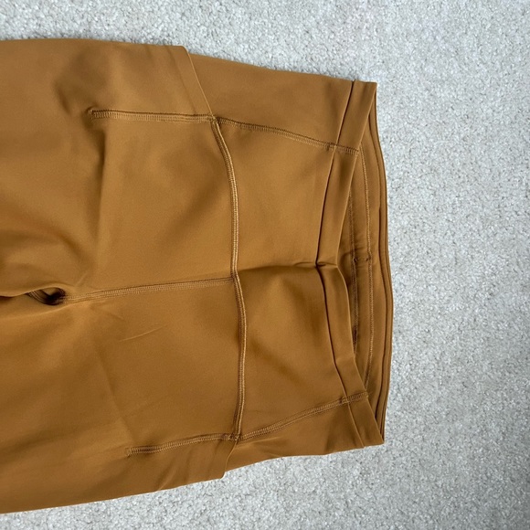 Lululemon high rise leggings in size 6 - Picture 4 of 6